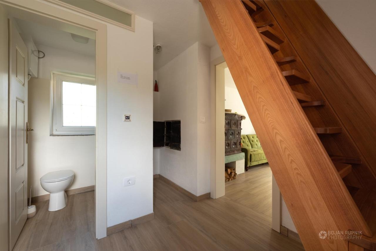 Cherry House - Cosy House - Ideal For Bear Watching, In The Neighborhood Of The Medieval Sneznik Castle Stari Trg pri Lozu Bagian luar foto